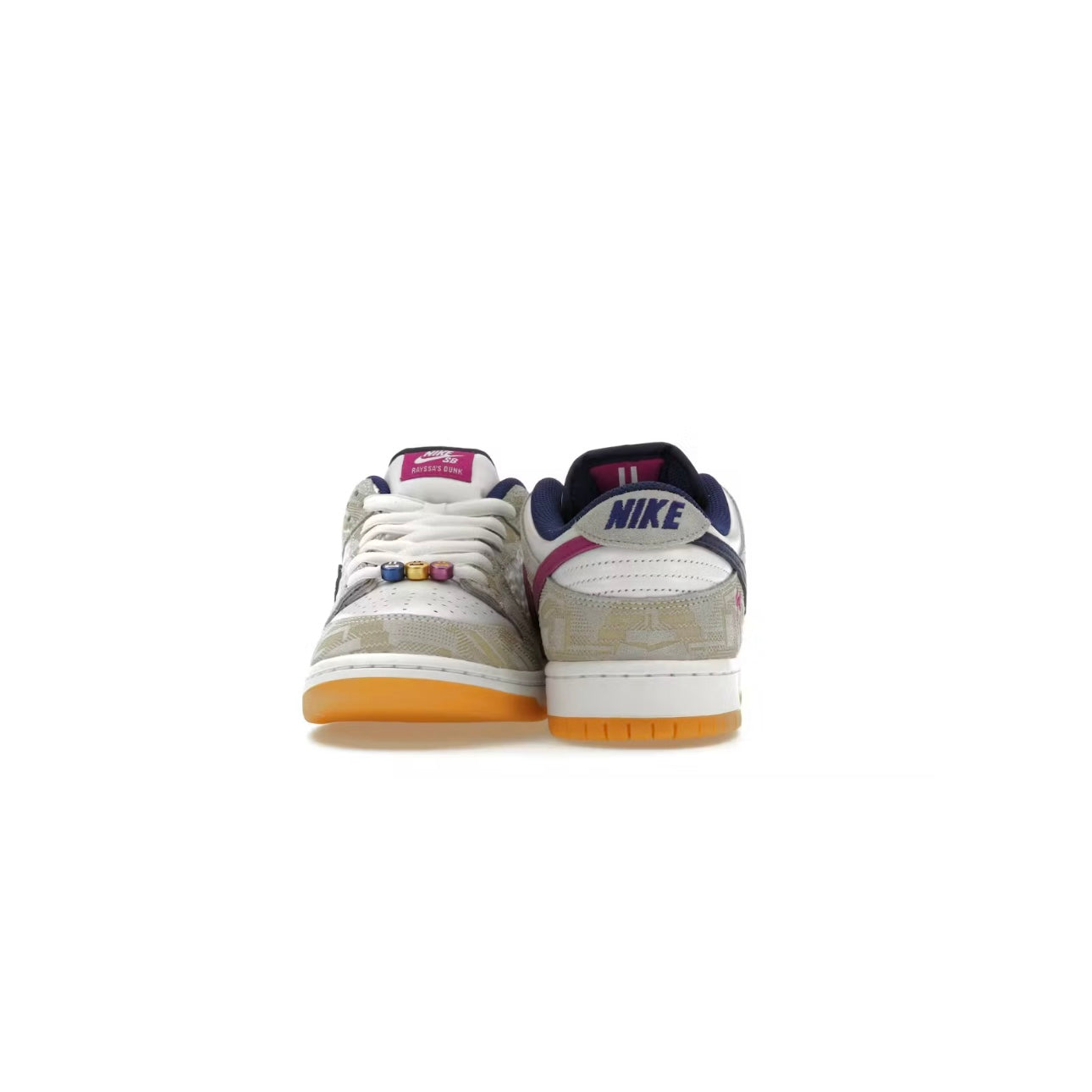 Dunk Low SB x Rayssa coloris crème
