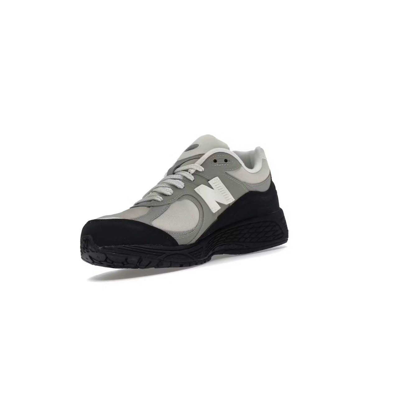 Sneakers NB 2002R The Basement coloris Gris Pierre