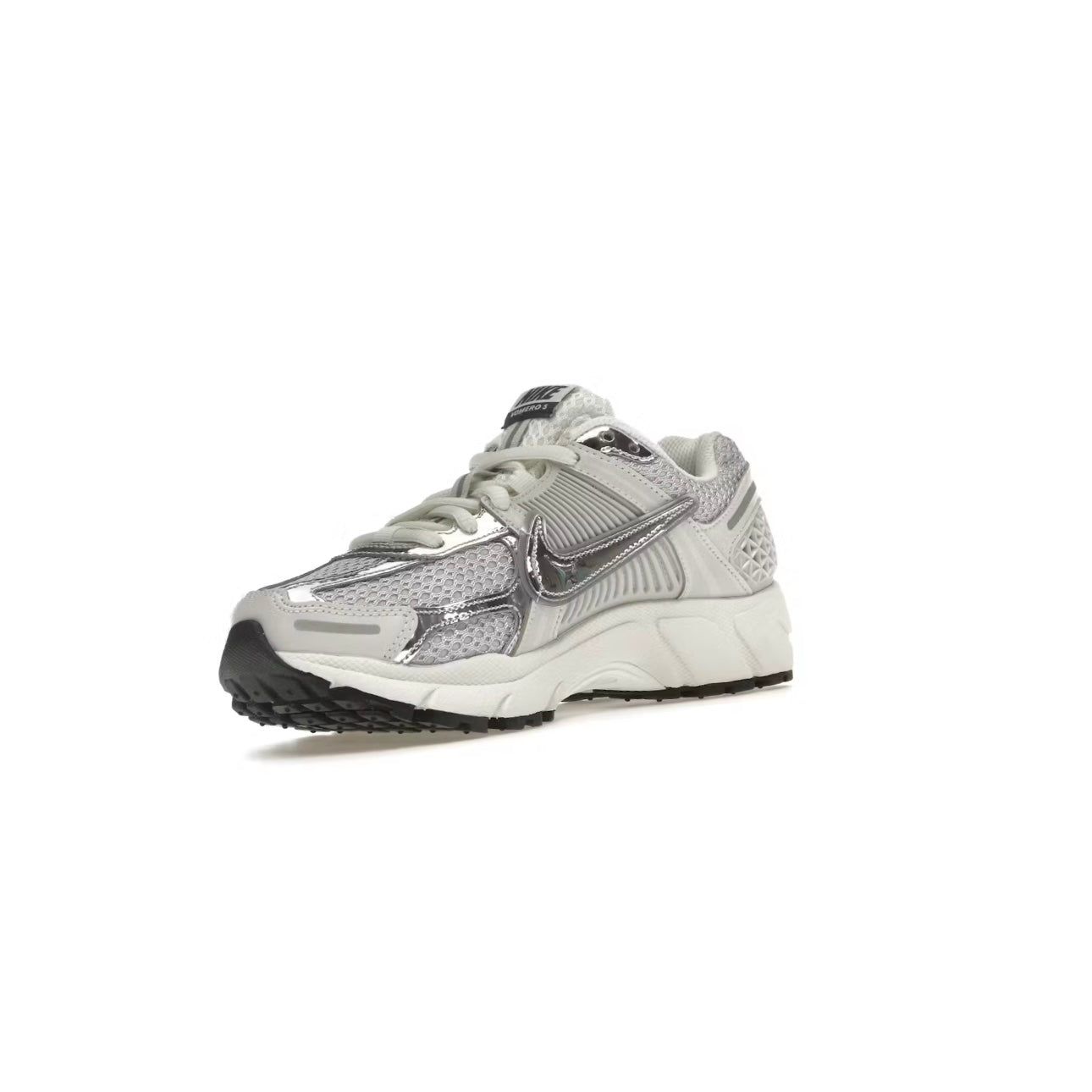 Zoom Vomero 5 coloris Photon Dust Mettalic