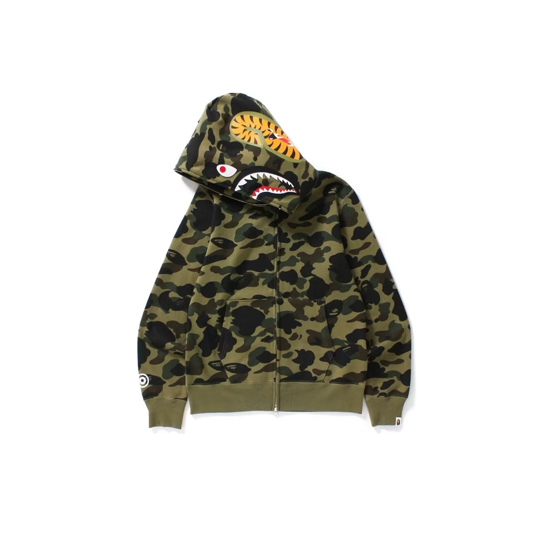 Sweat à Capuche Zippé Camouflage Mâchoire de Requin coloris Vert